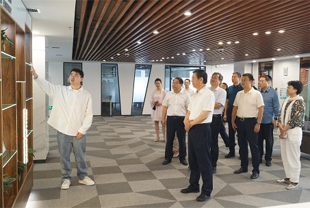 河北省政协副主席高志立一行莅临调研指导